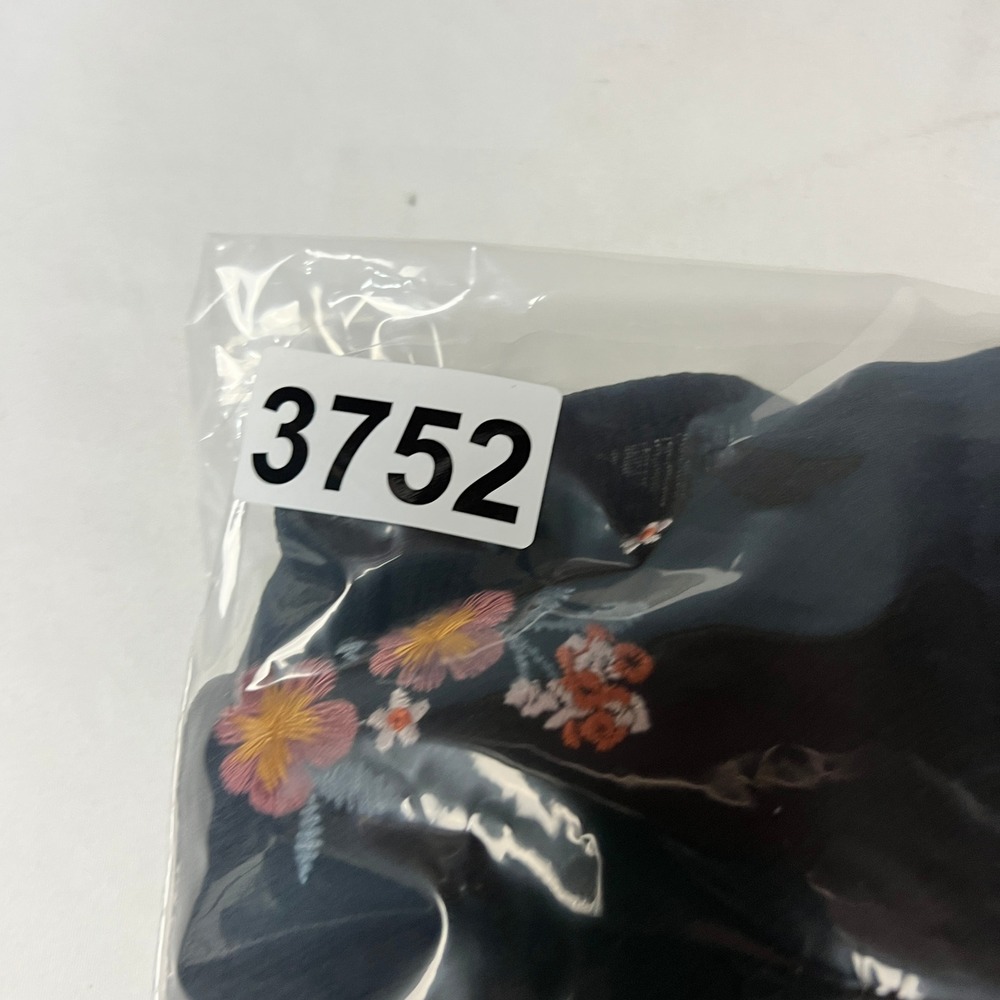 NWT Savanna Jane Floral Embroidered Jumpsuit Balloon Sheer Sleeve Black Romper S - Picture 13 of 14